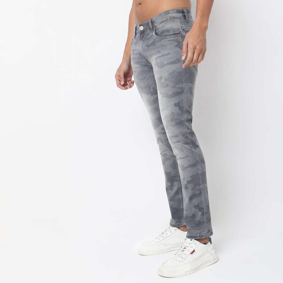 Slim Fit Solid Mid Rise Jeans