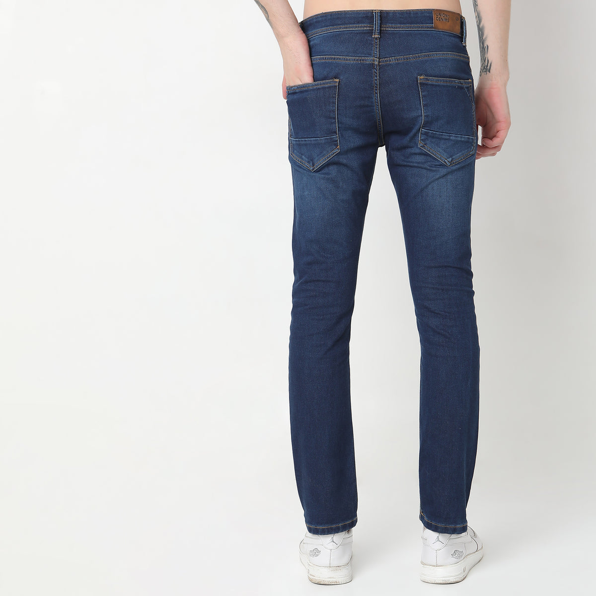 Straight Fit Solid Mid Rise Jeans