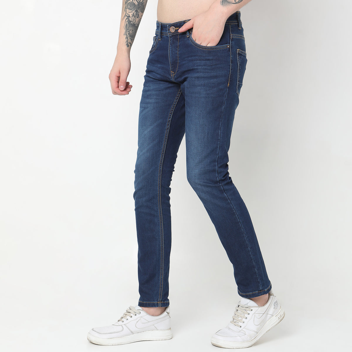 Straight Fit Solid Mid Rise Jeans