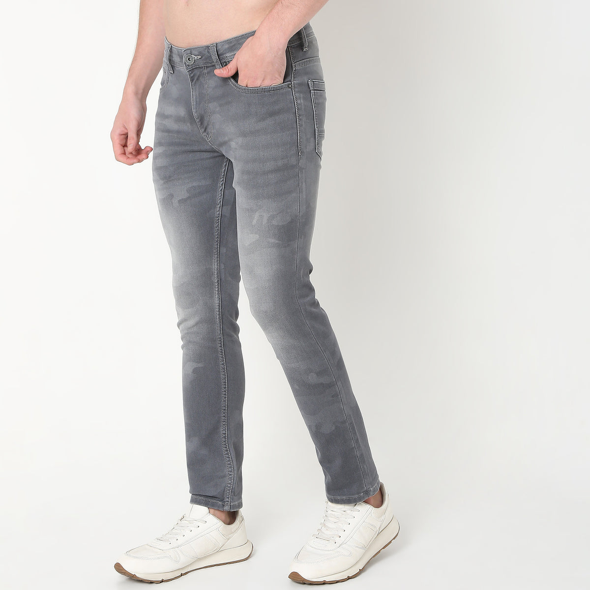 Slim Fit Solid Mid Rise Jeans