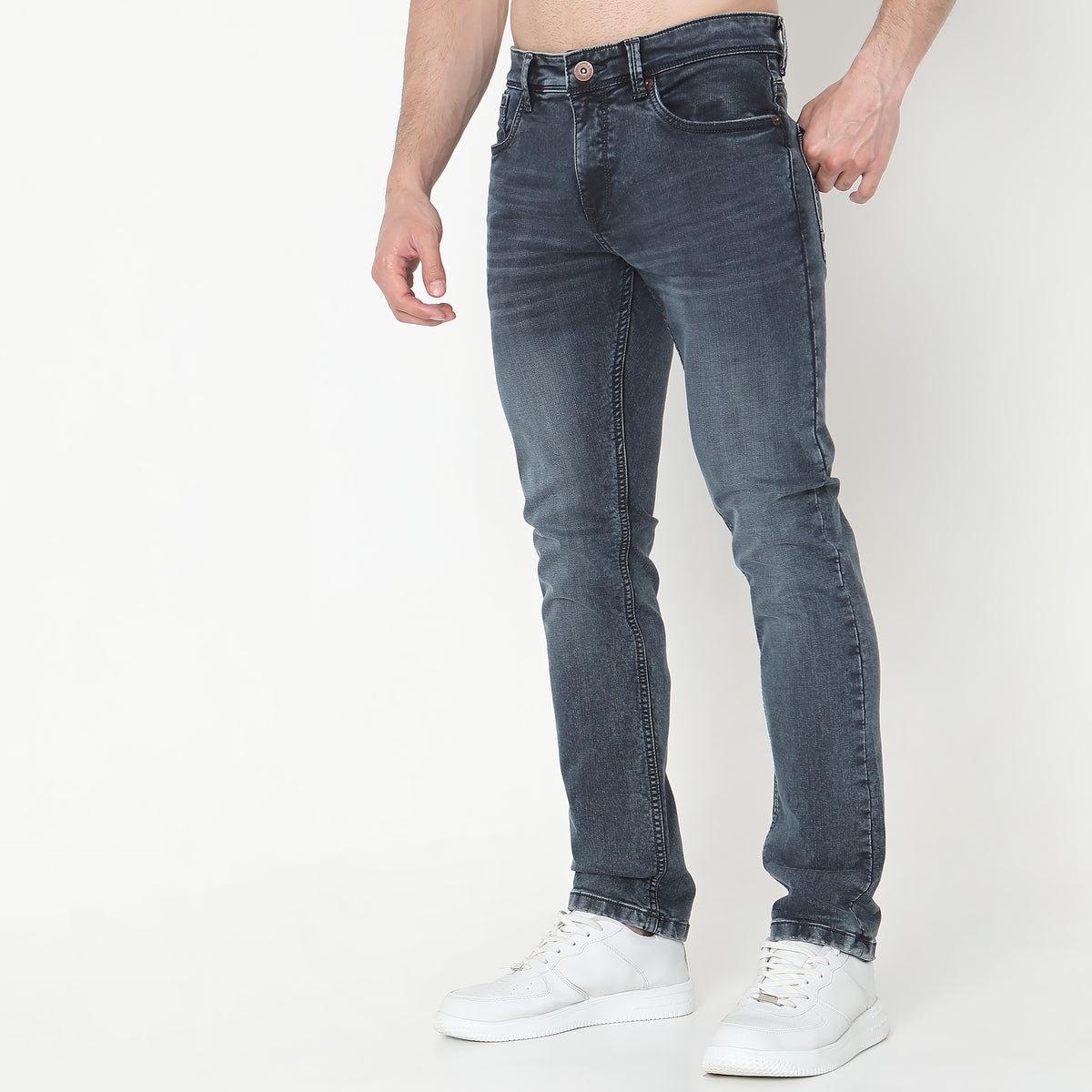 Straight Fit Solid Mid Rise Jeans