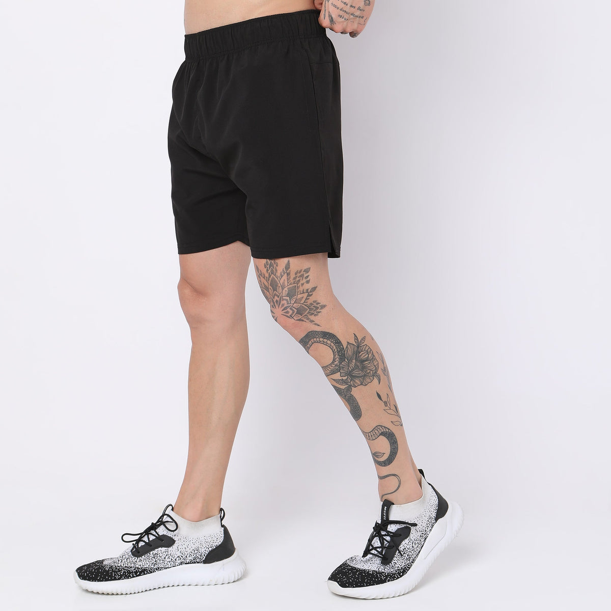 Regular Fit Solid Mid Rise Shorts