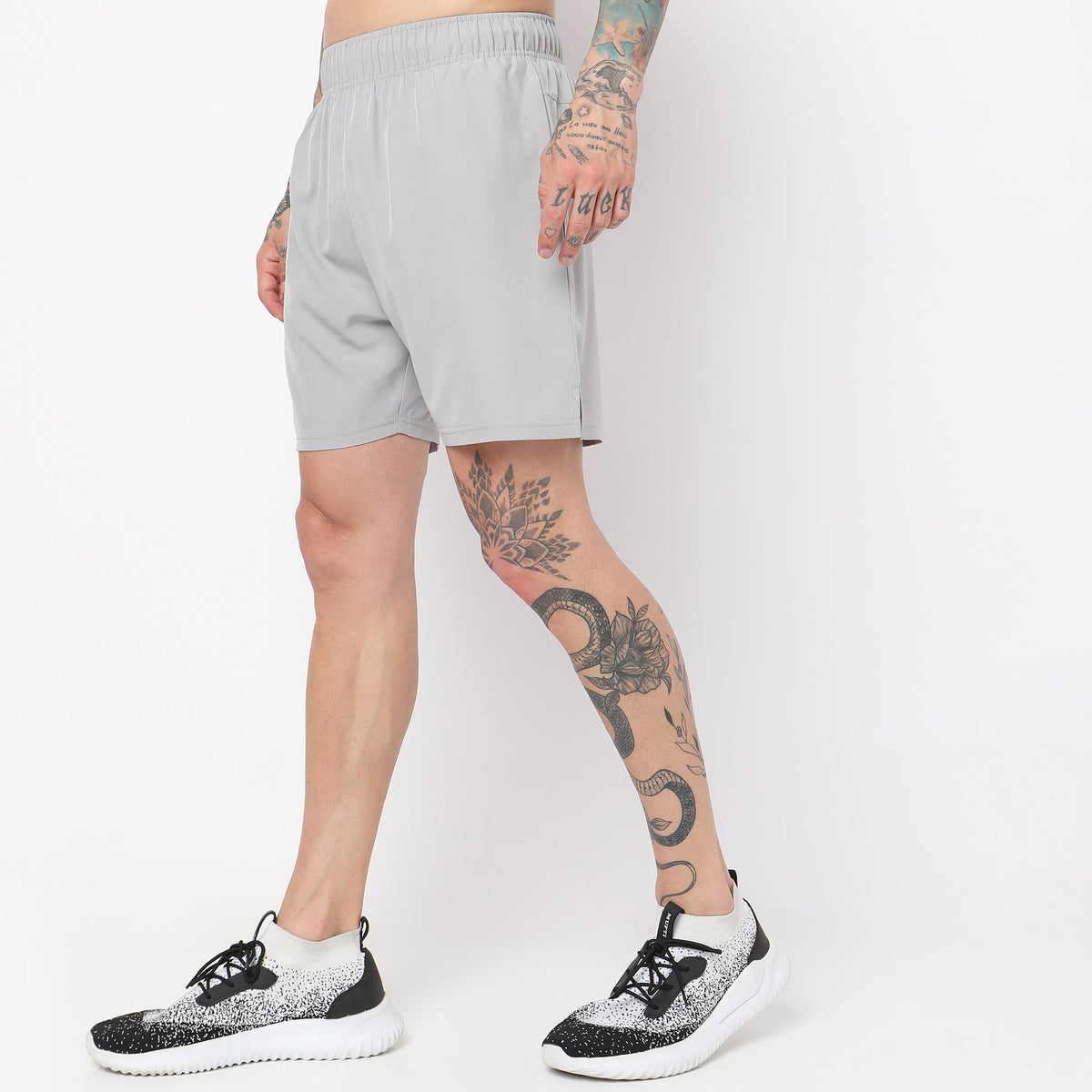 Regular Fit Solid Mid Rise Shorts