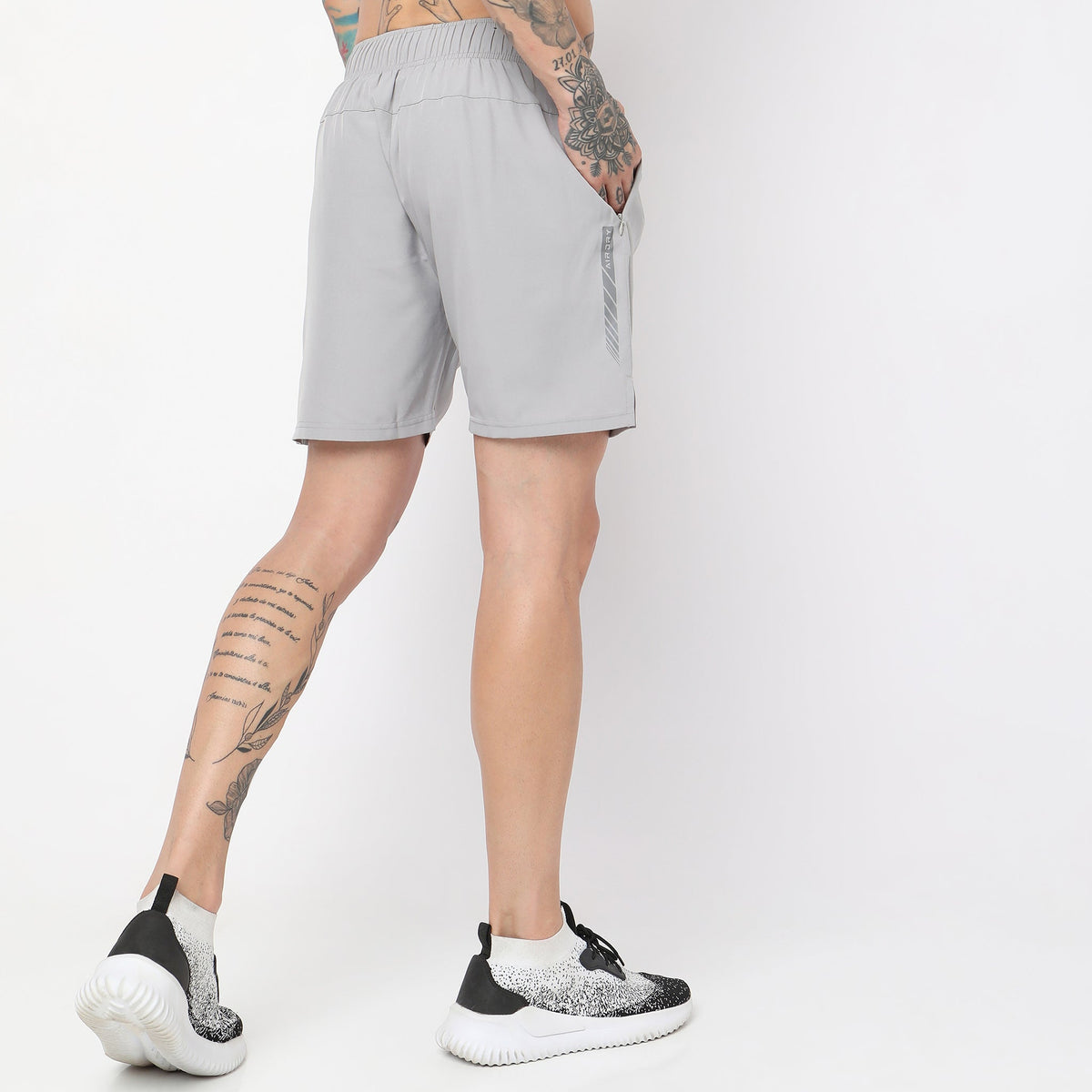 Regular Fit Solid Mid Rise Shorts