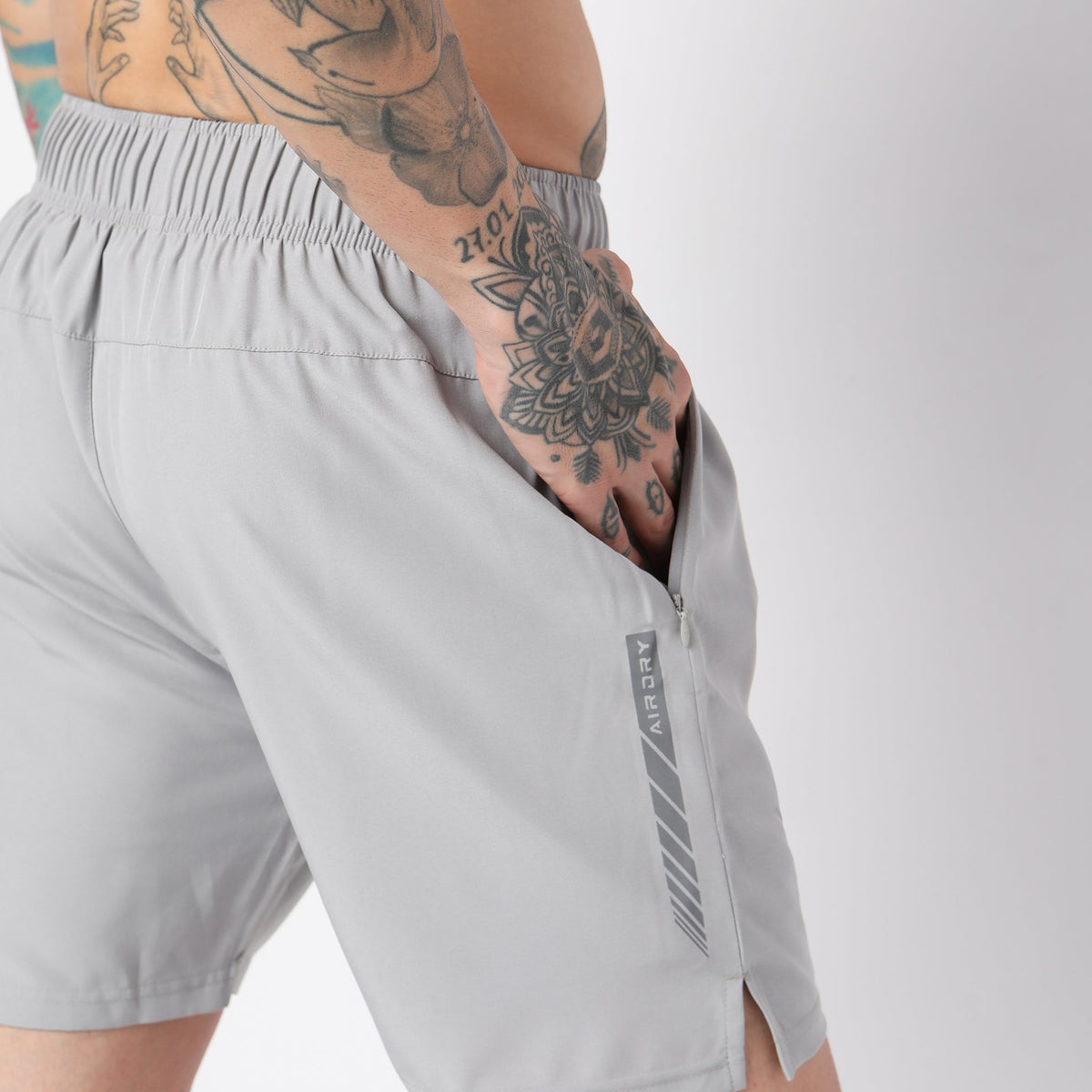 Regular Fit Solid Mid Rise Shorts