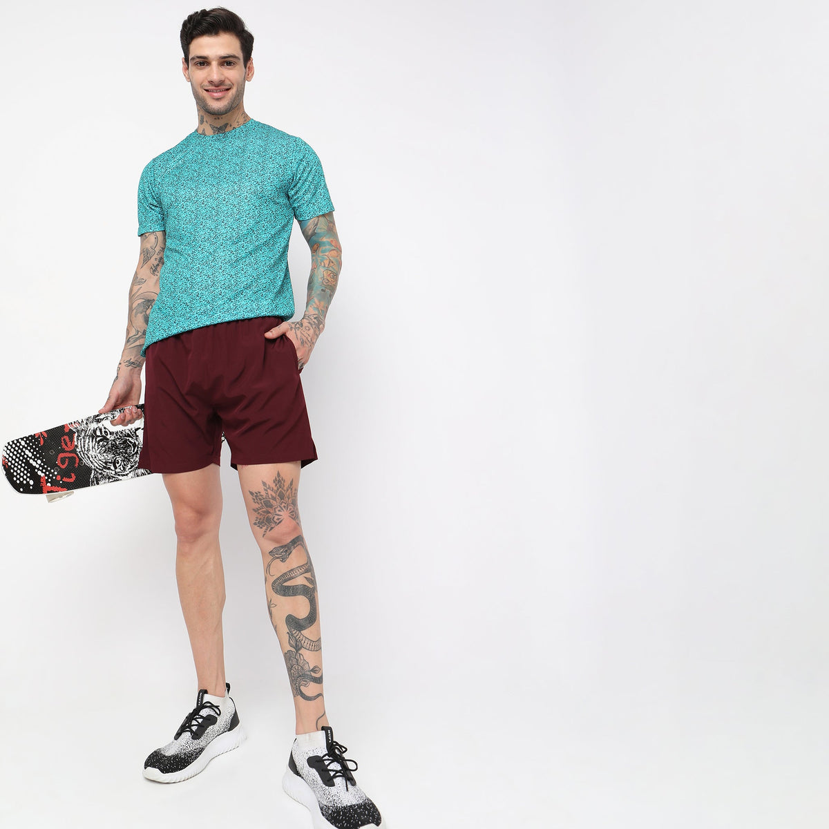 Regular Fit Solid Mid Rise Shorts