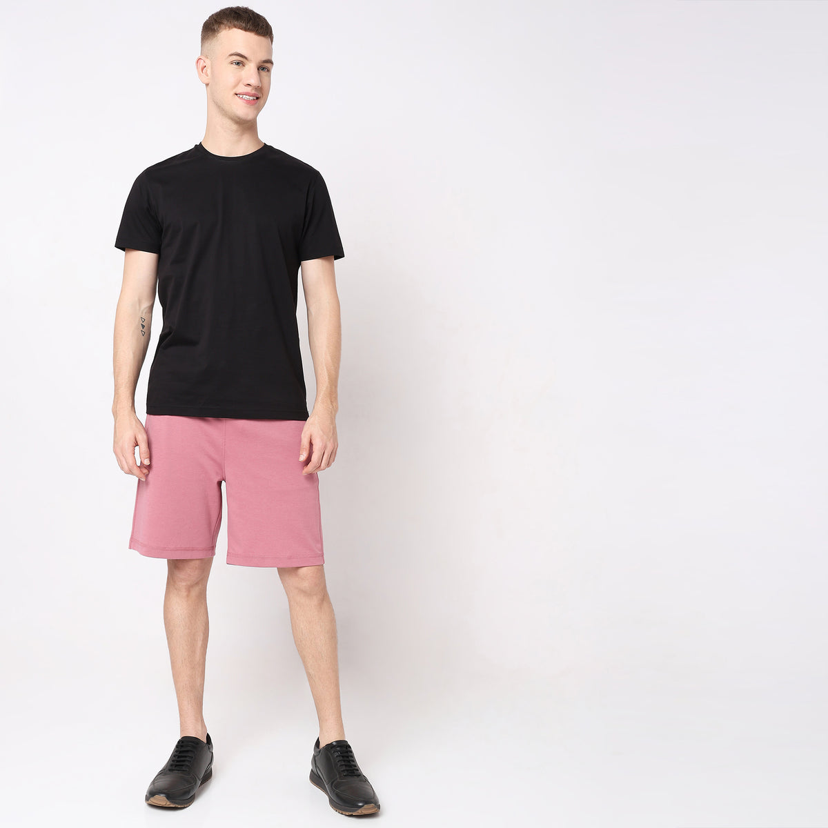 Regular Fit Solid Mid Rise Shorts