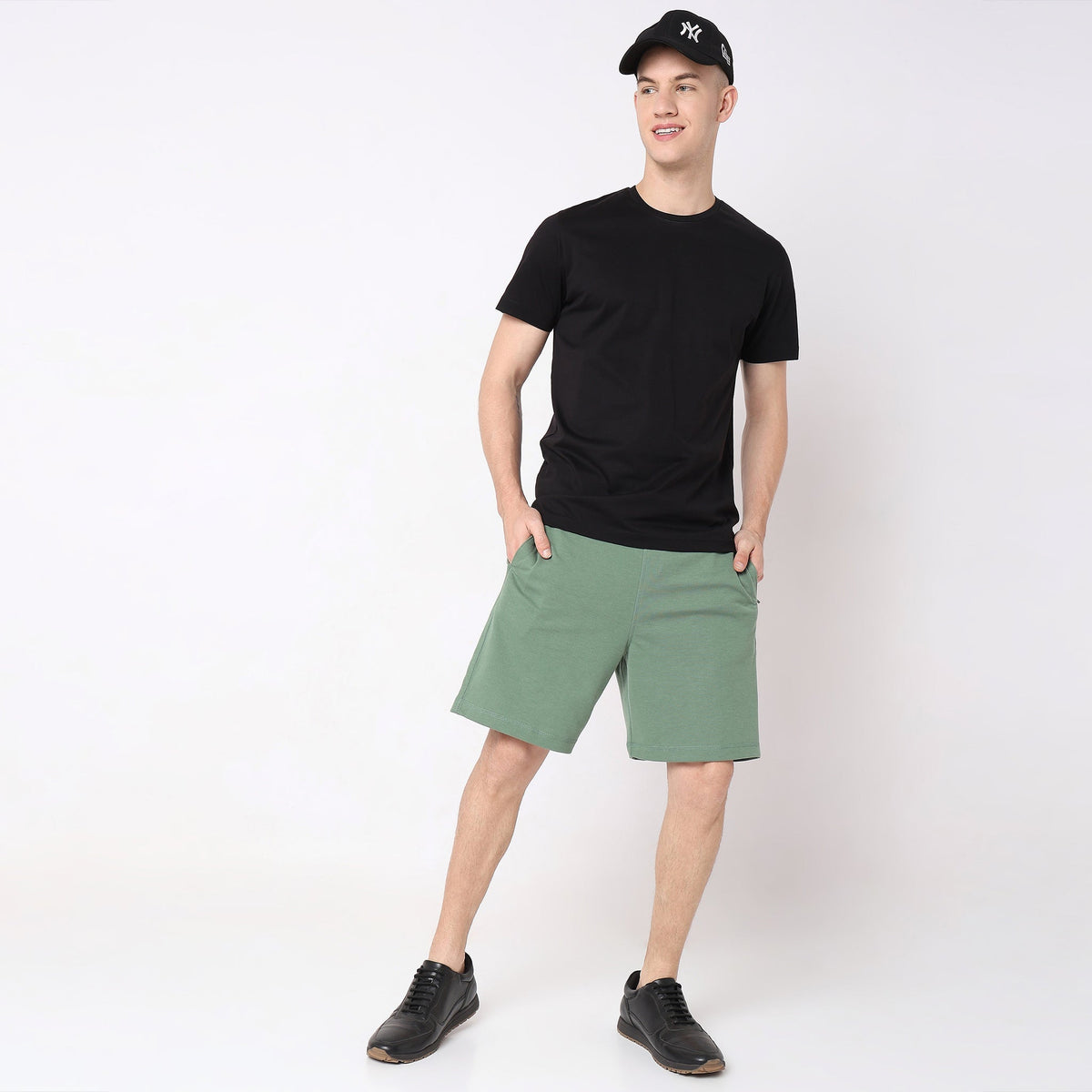 Regular Fit Solid Mid Rise Shorts