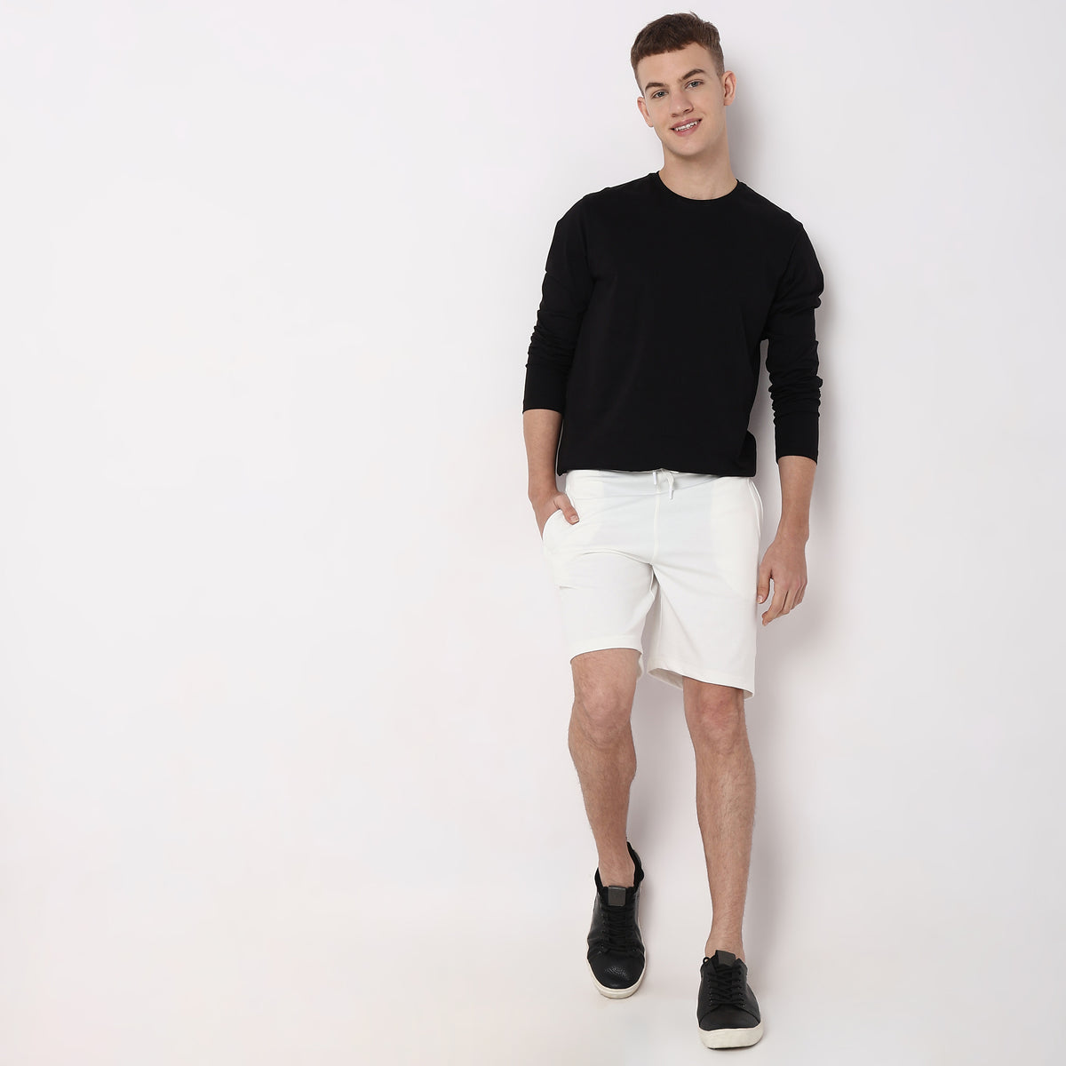 Regular Fit Solid Mid Rise Shorts