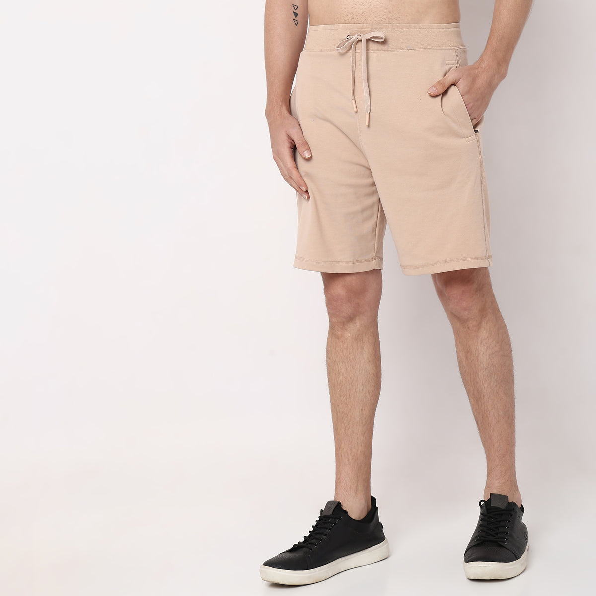 Regular Fit Solid Mid Rise Shorts