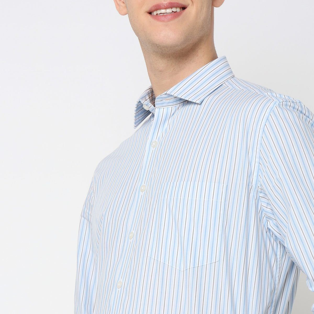 Men Wearing Regular Fit Striped Shirt