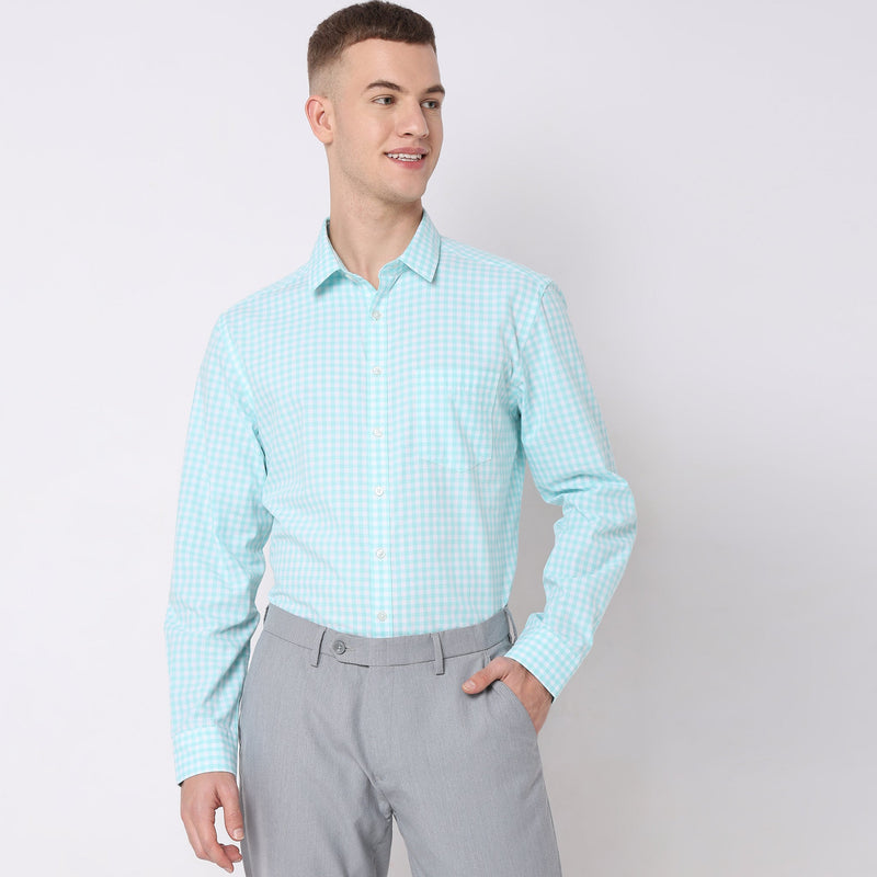 Men Wearing Regular Fit Checkered Shirt