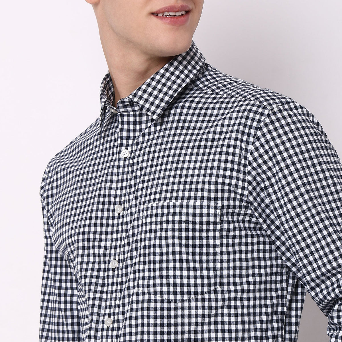 Men Wearing Slim Fit Checkered Shirt