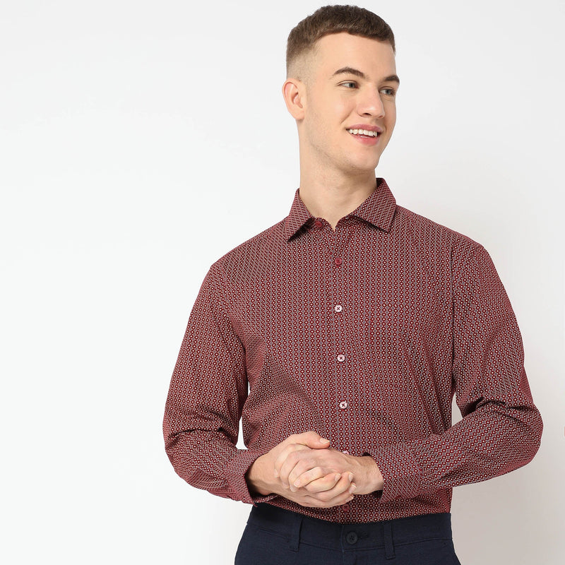 Men Wearing Regular Fit Printed Shirt