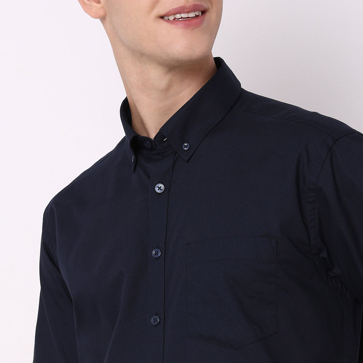 Men Wearing Regular Fit Solid Shirt