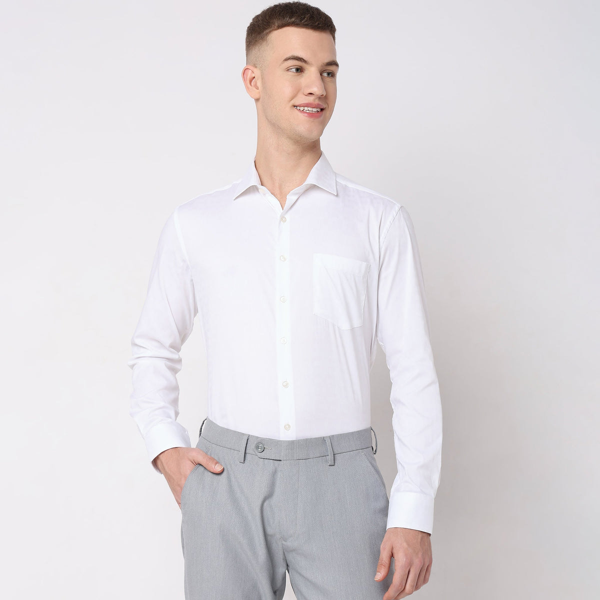 Men Wearing Slim Fit Solid Shirt