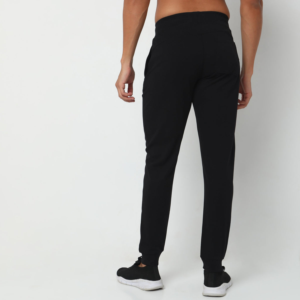 Regular Fit Solid Mid Rise Trackpants