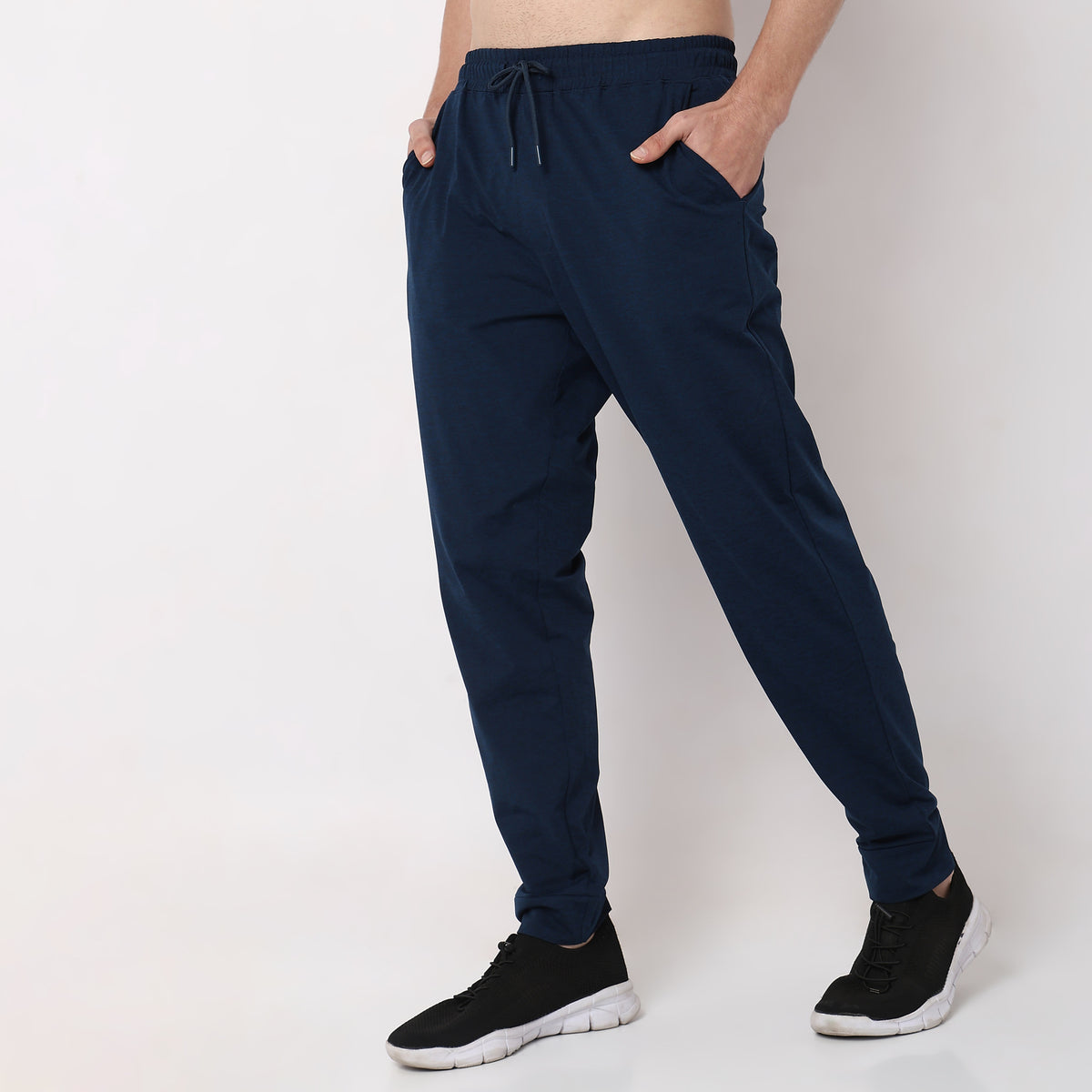 Regular Fit Solid Mid Rise Trackpants