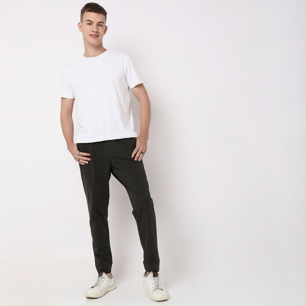 Regular Fit Solid Mid Rise Trackpants