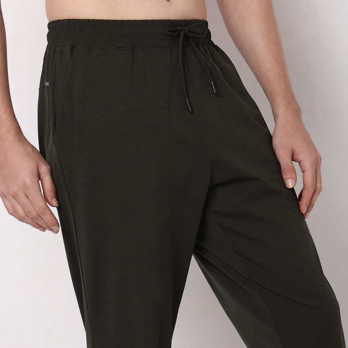 Regular Fit Solid Mid Rise Trackpants