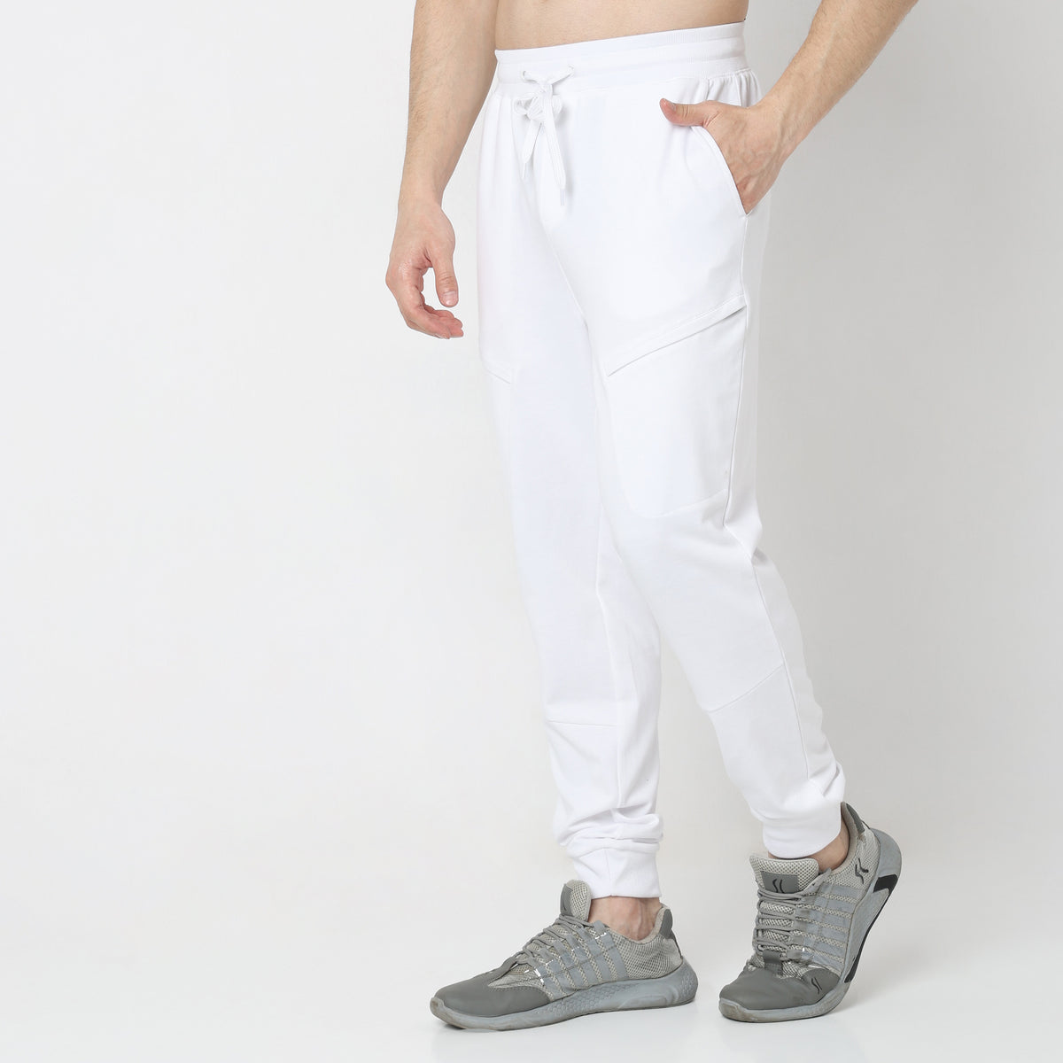 Regular Fit Solid Mid Rise Trackpants