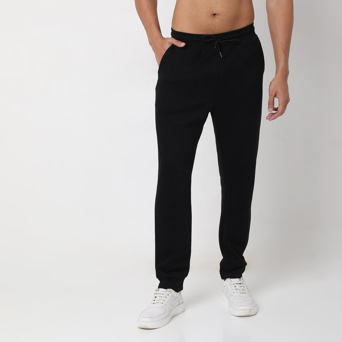 Regular Fit Solid Mid Rise Trackpants