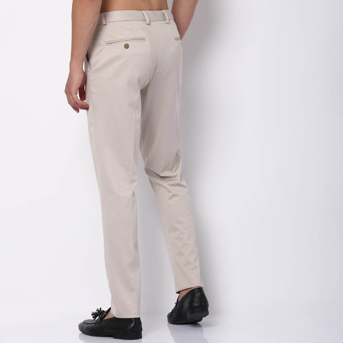 Regular Fit Solid Mid Rise Trousers