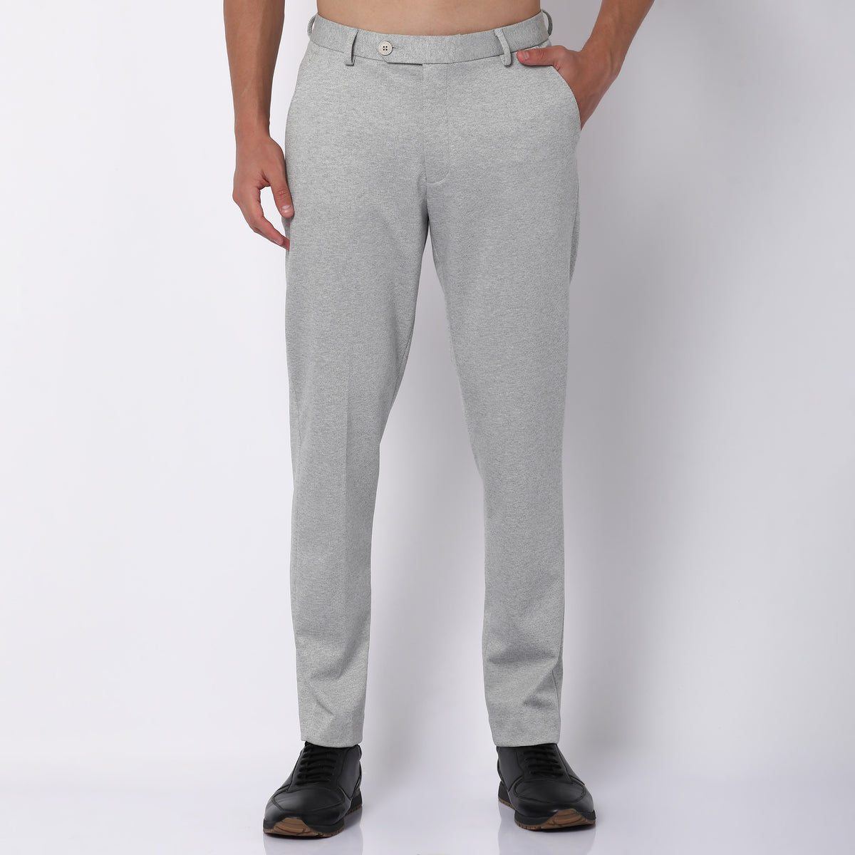 Regular Fit Solid Mid Rise Trousers