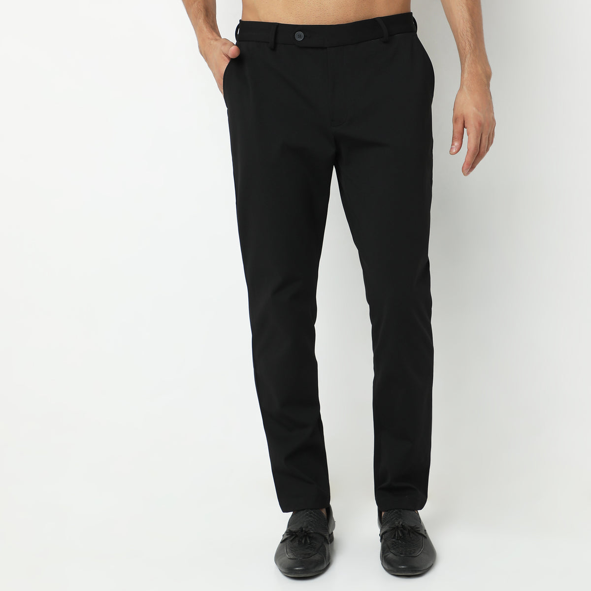 Regular Fit Solid Mid Rise Trousers