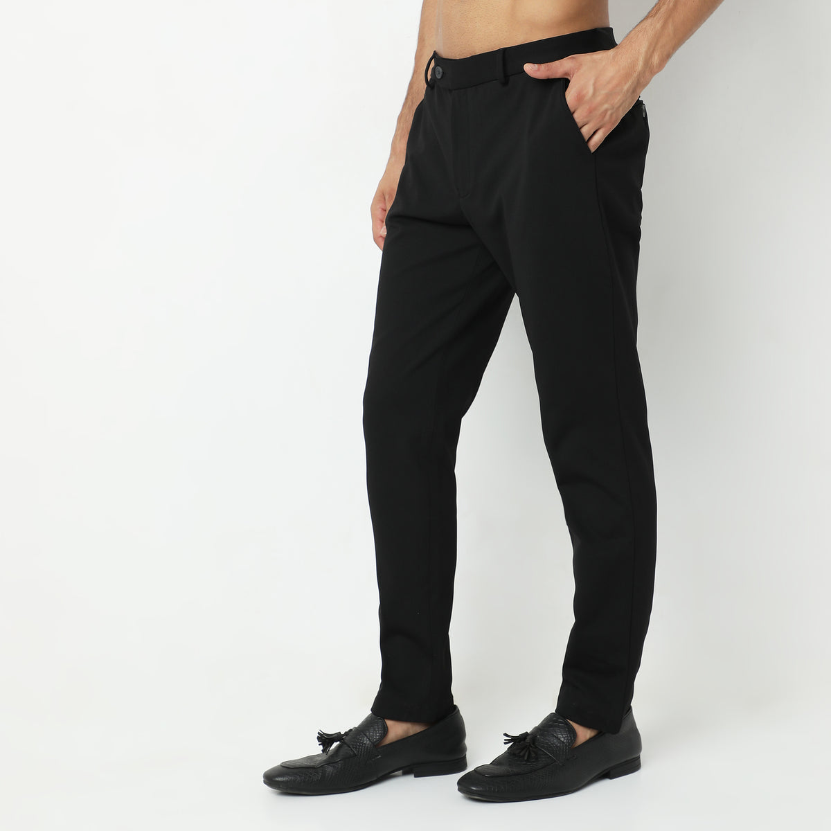 Regular Fit Solid Mid Rise Trousers