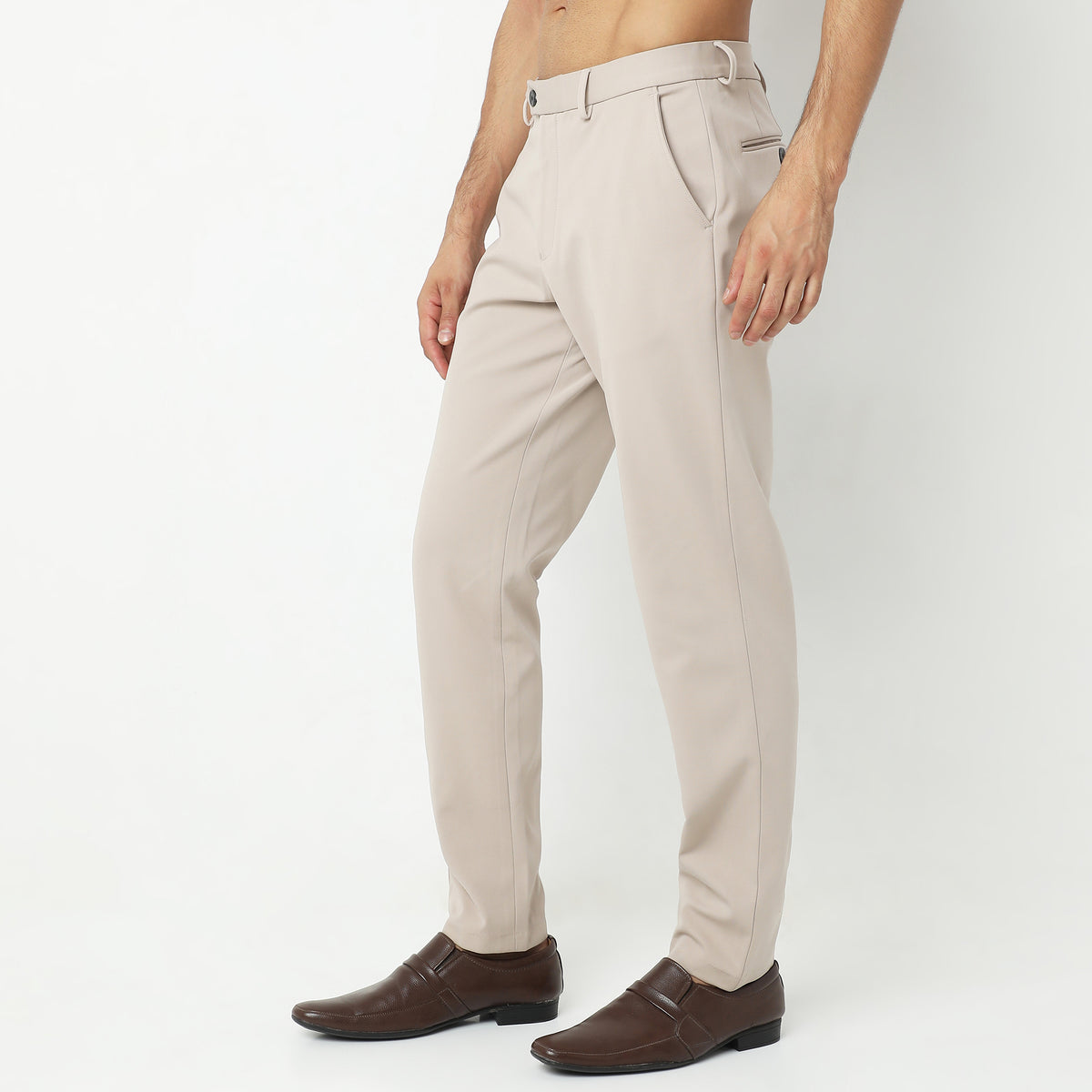 Regular Fit Solid Mid Rise Trousers