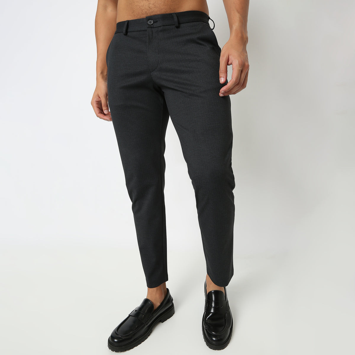 Regular Fit Solid Mid Rise Trousers