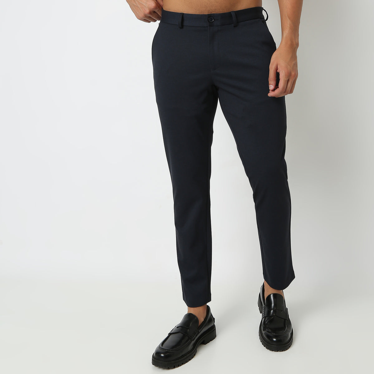 Regular Fit Solid Mid Rise Trousers