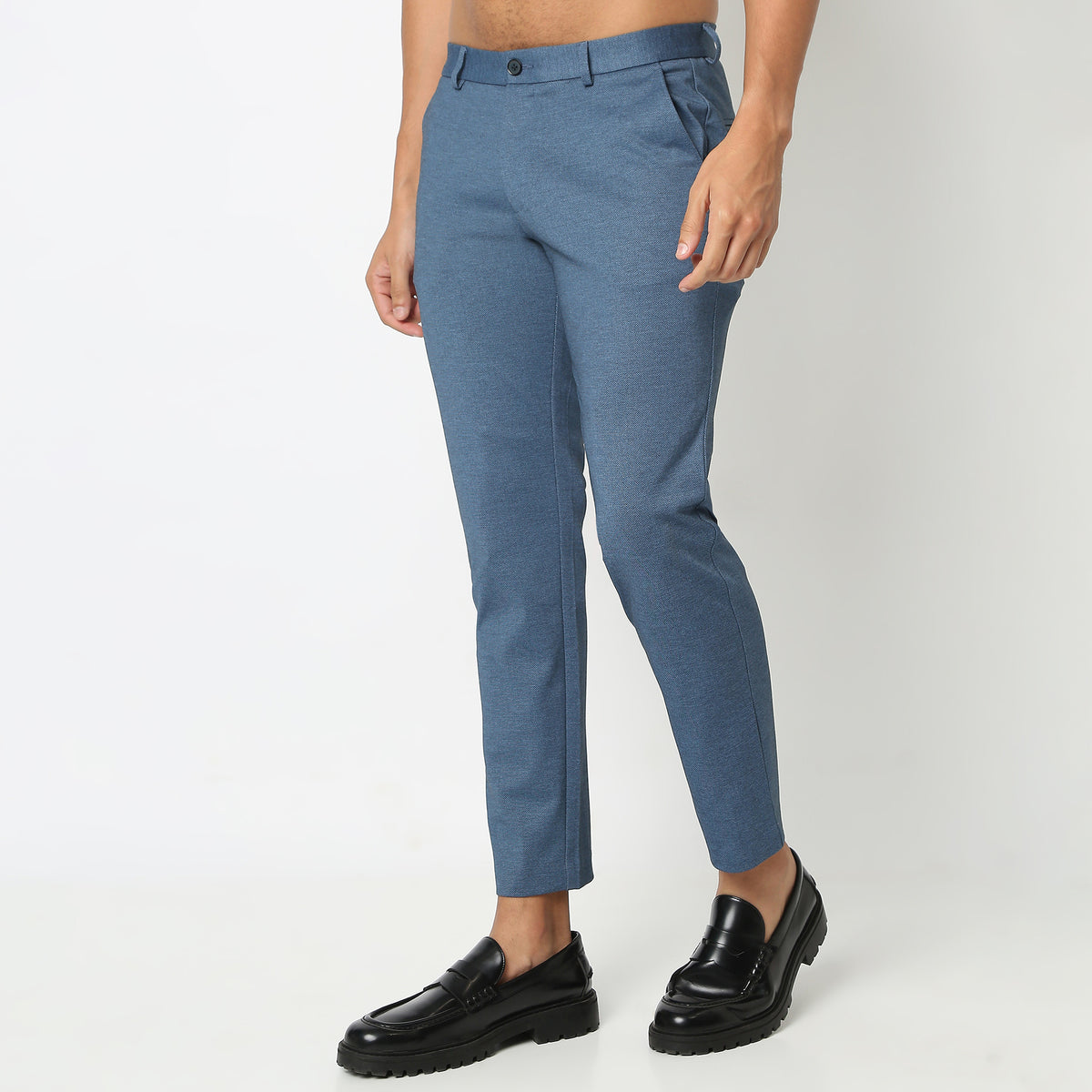 Regular Fit Solid Mid Rise Trousers