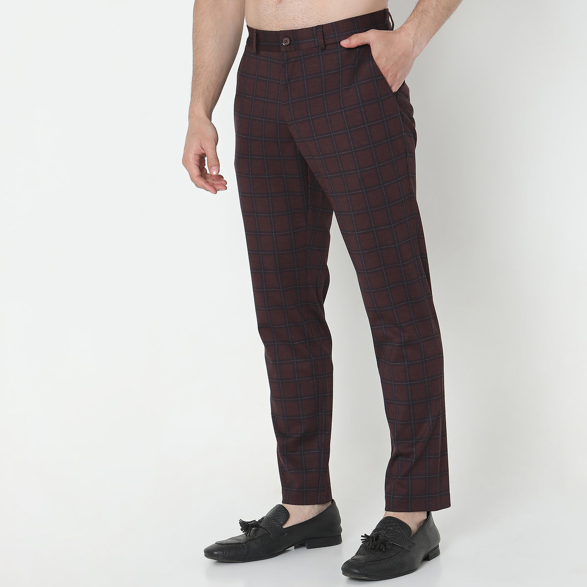 Regular Fit Solid Mid Rise Trousers