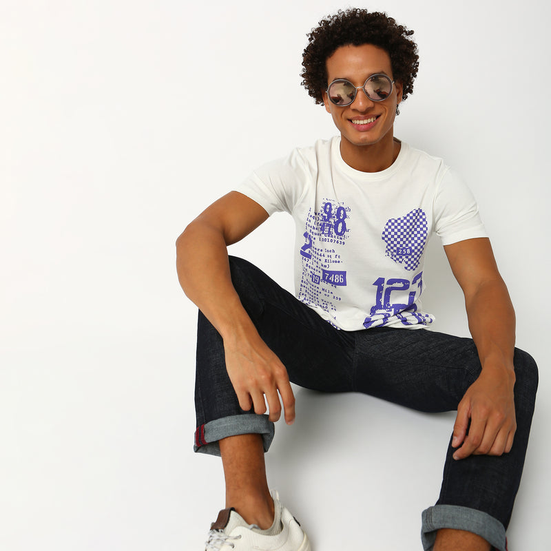 Men Wearing Regular Fit Graphic T-Shirt