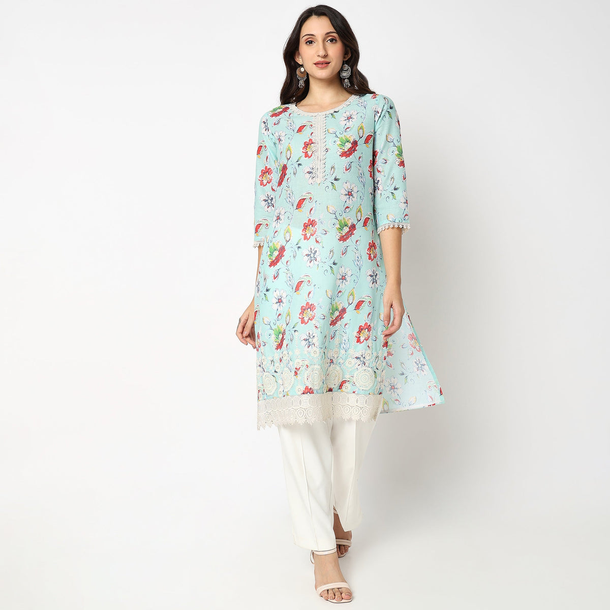 Women Wearing Straight Fit Solid Kurta