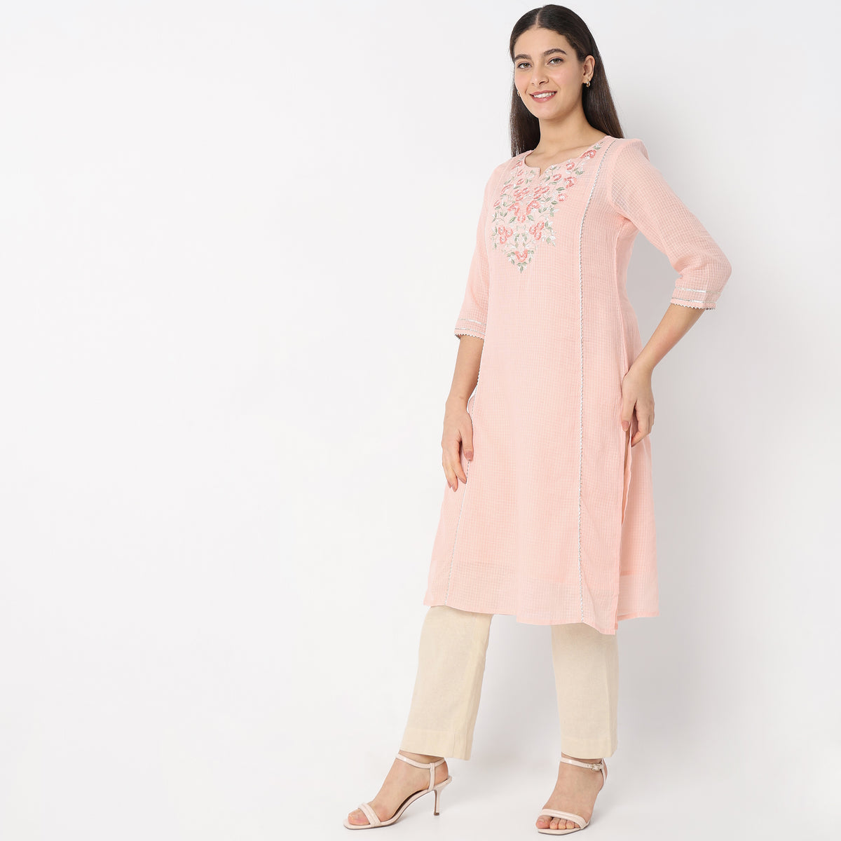 Straight Fit Embroidered Kurta