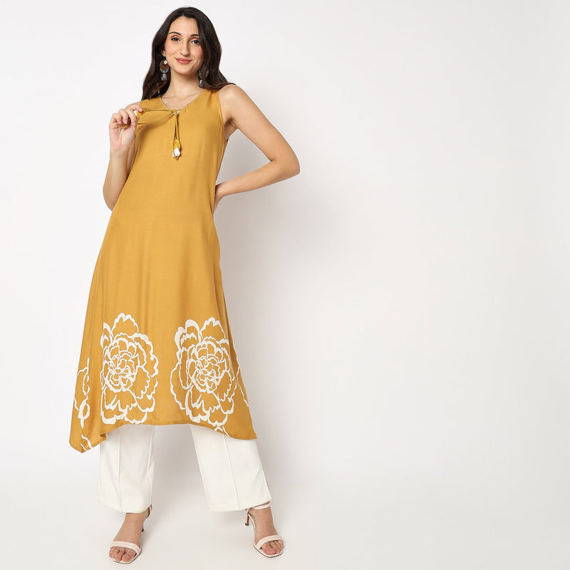 Women Wearing Flare Fit Printed Kurta