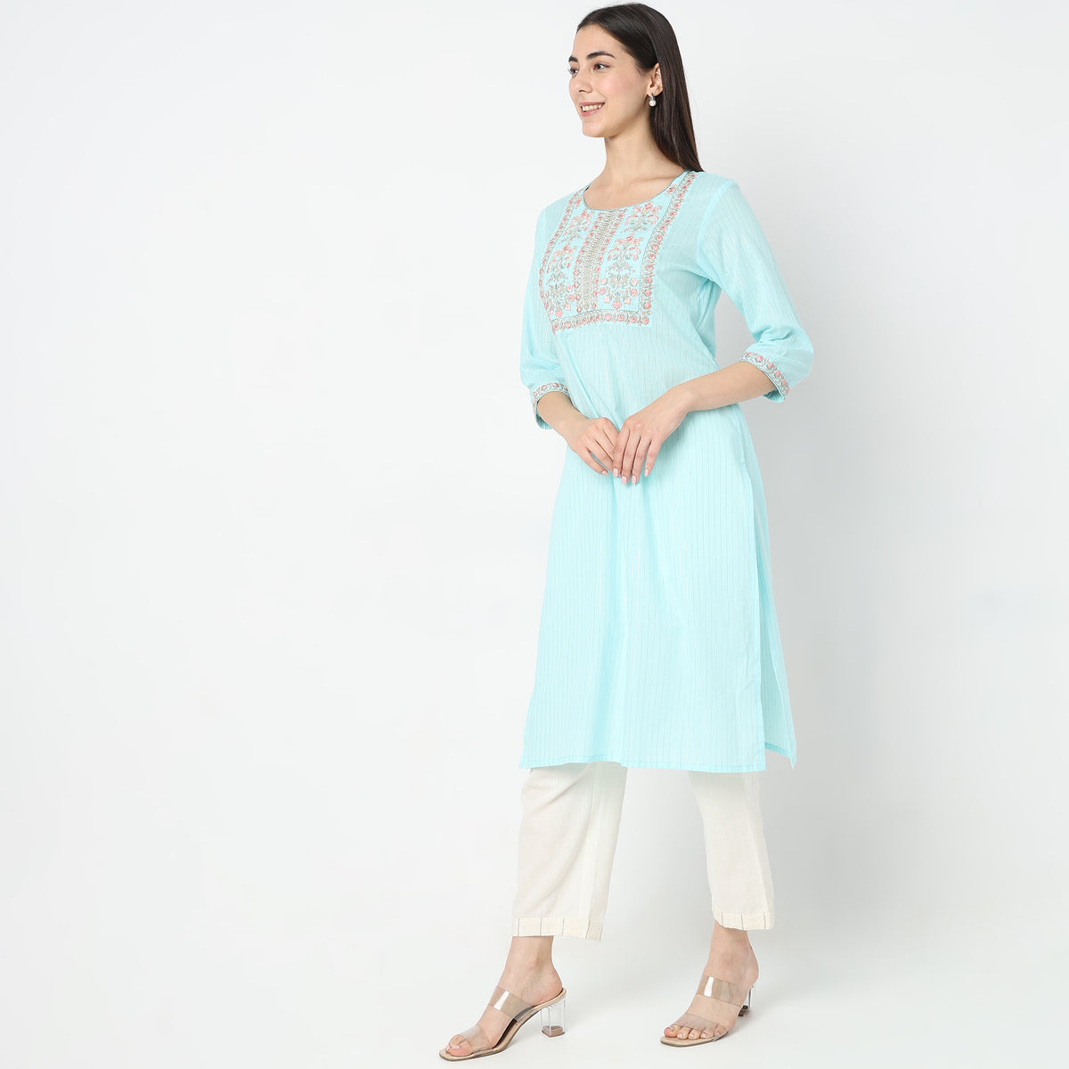 Straight Fit Embroidered Kurta