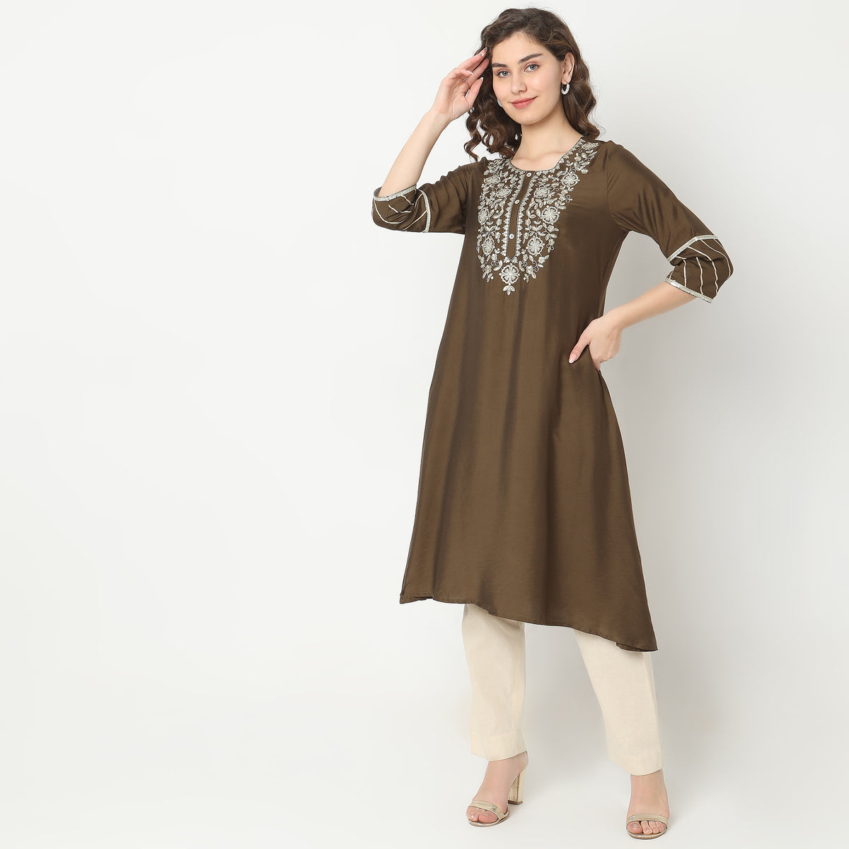 Flare Fit Embellished Kurta