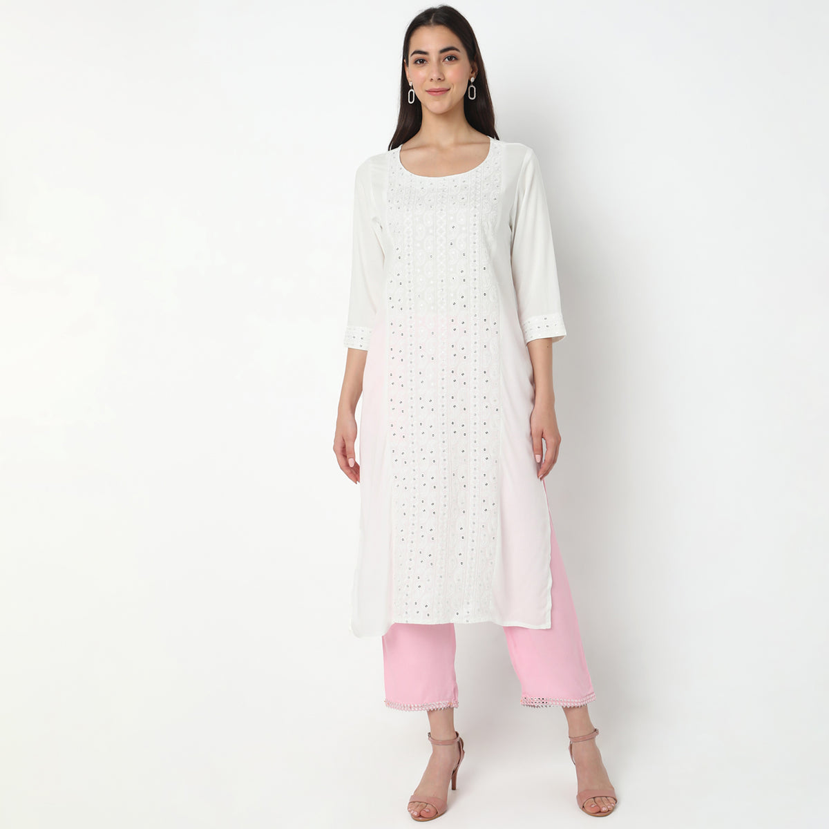 Straight Fit Embellished Kurta