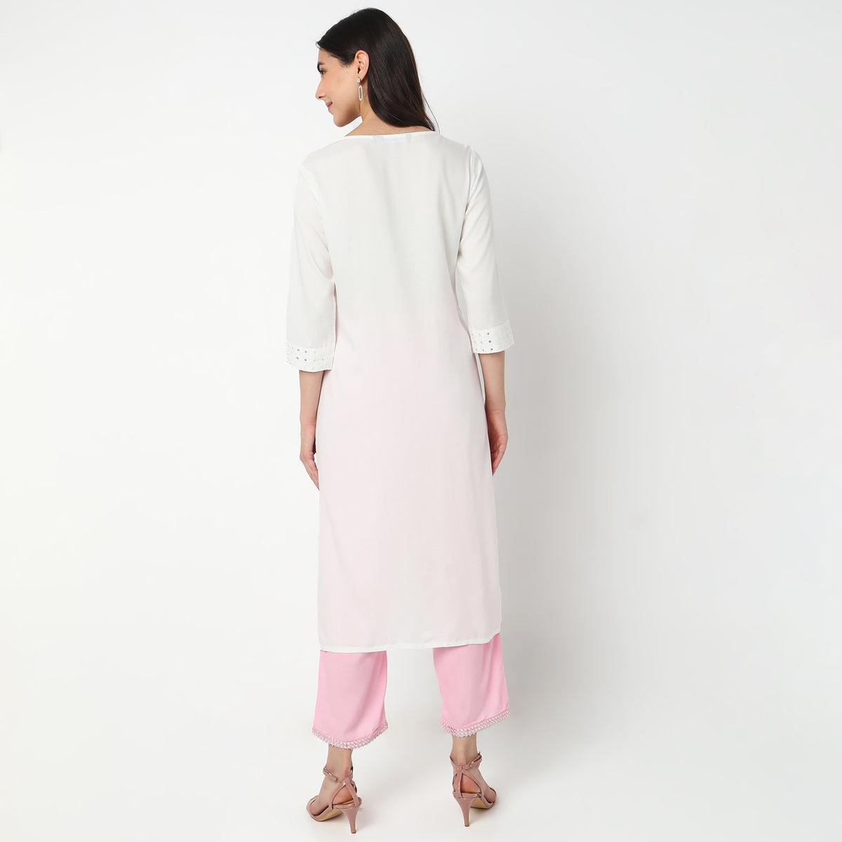 Straight Fit Embellished Kurta