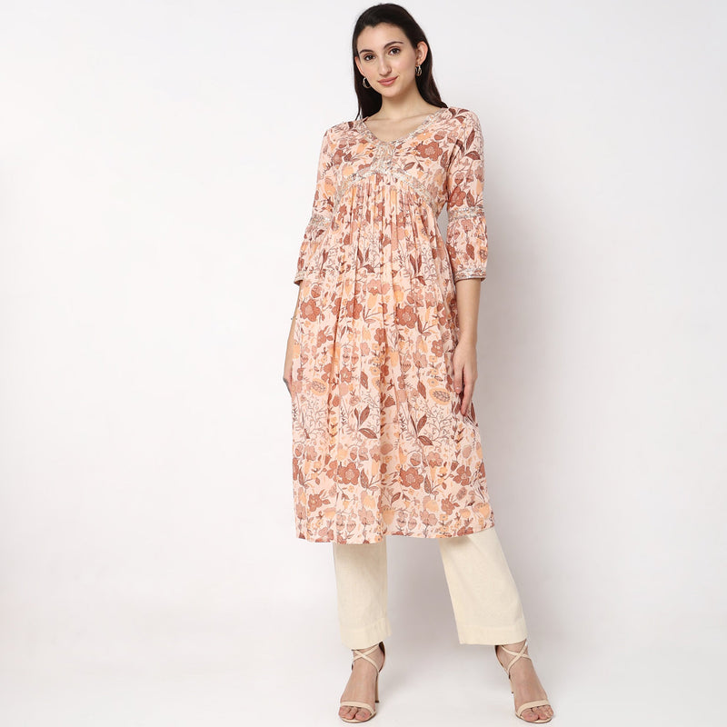 Women Wearing Flare Fit Printed Kurta