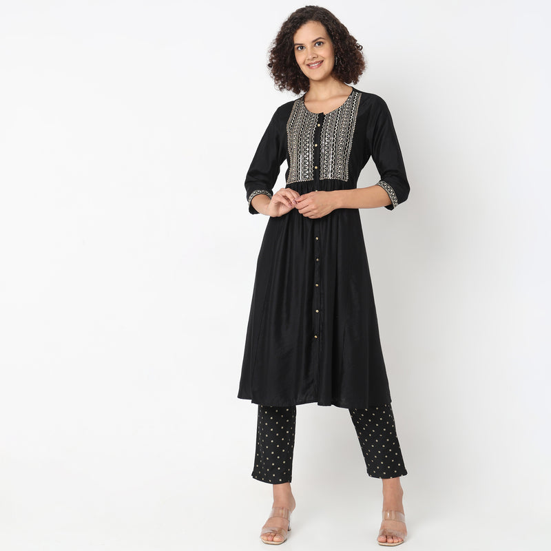 Flare Fit Embellished Kurta