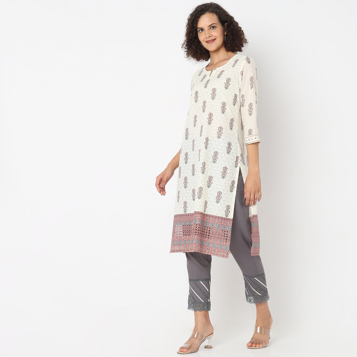 Straight Fit Embroidered Kurta