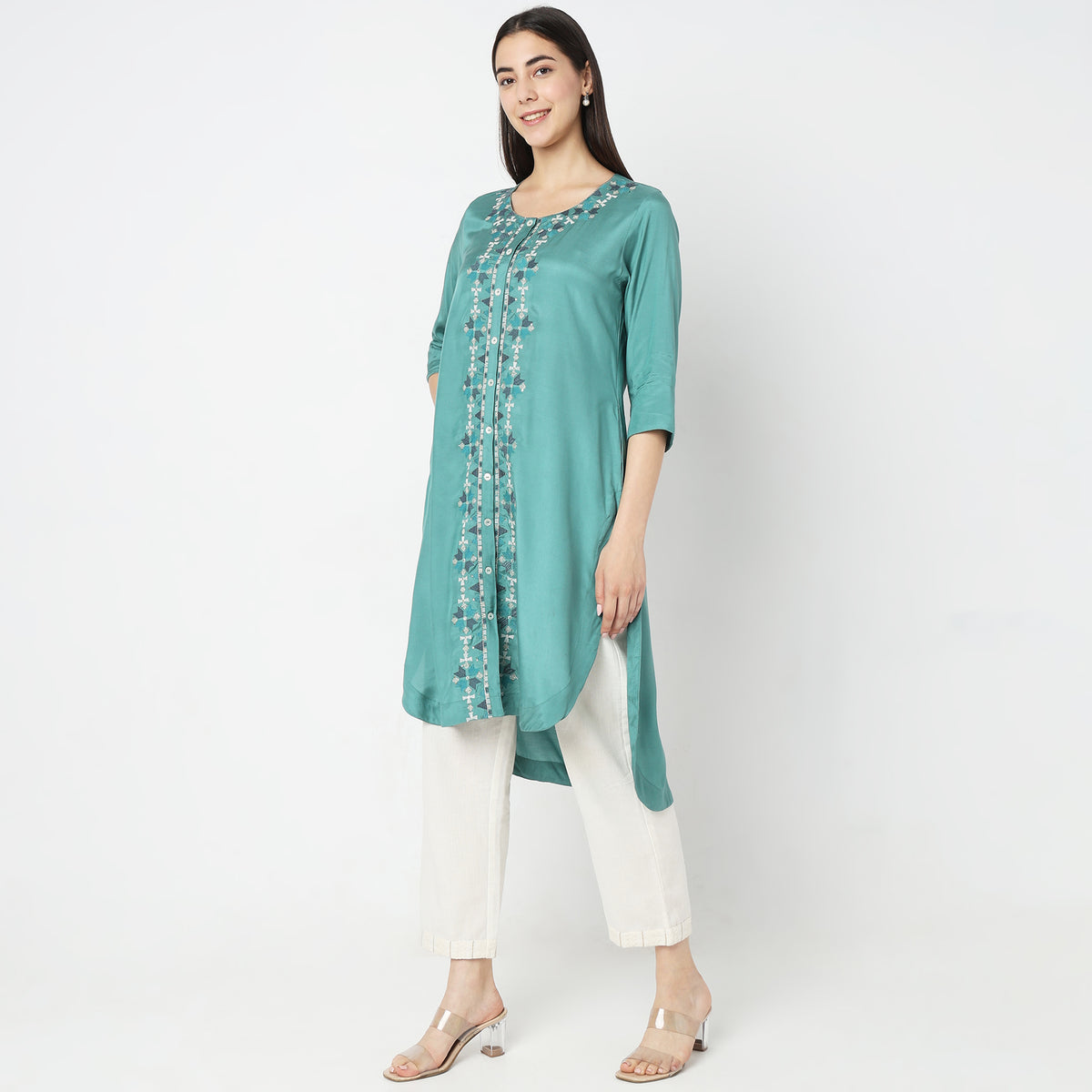 Straight Fit Embroidered Kurta