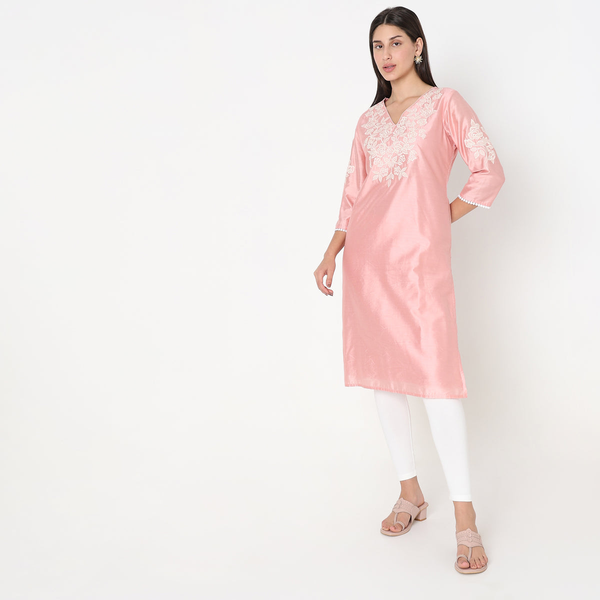 Straight Fit Embroidered Kurta