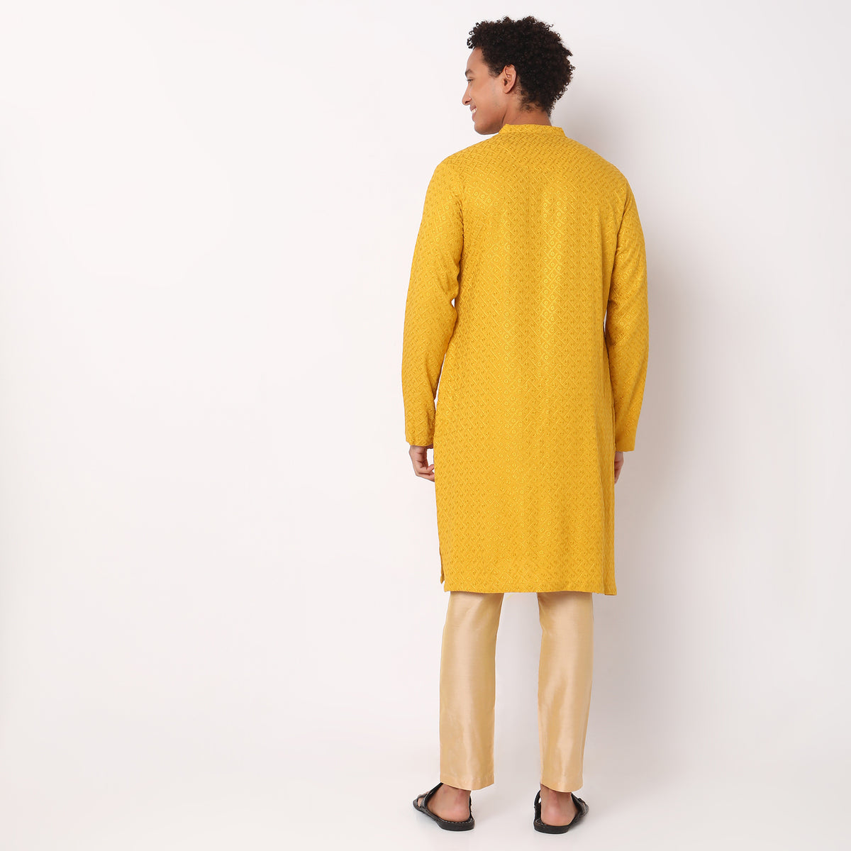 Regular Fit Embroidered Kurta