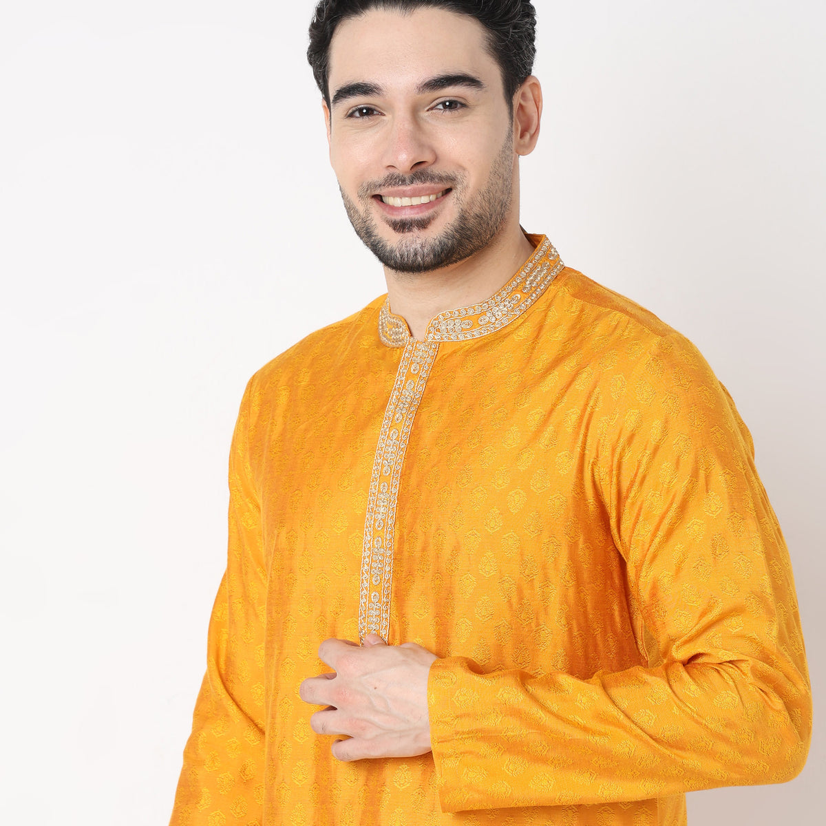 Regular Fit Embroidered Kurta